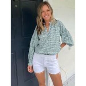 MADISON MATHEWS Women Size XS The Geneva L/S Shirt Green Arrow Ruffle Button Dwn